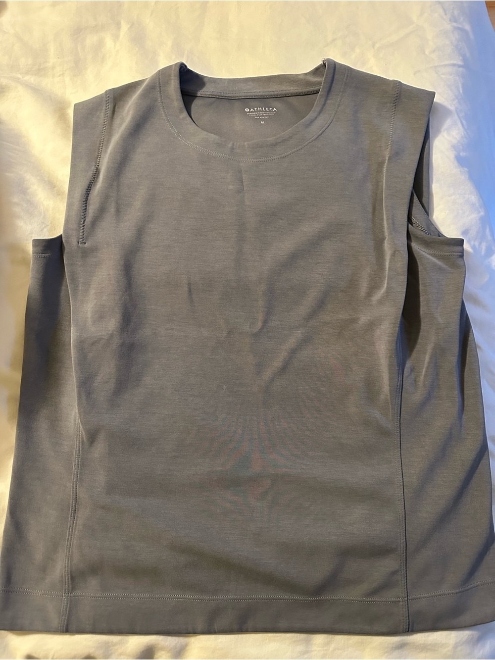 Athleta Sleeveless Muscle Tank in Slate Gray